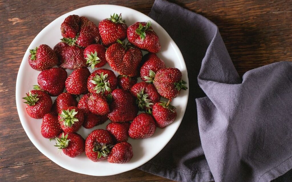 Coltivare fragole sul balcone e nell'orto